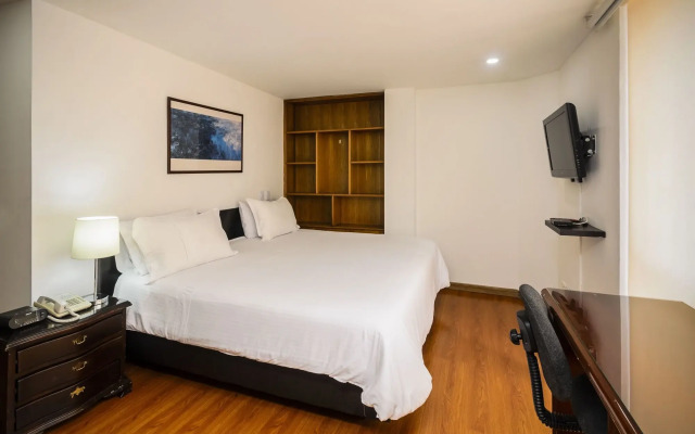 Travelers Suites Edificio Fontana Plaza