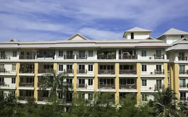 Palm Breeze Residence