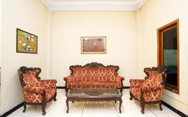 OYO 475 Kartika Syariah Homestay