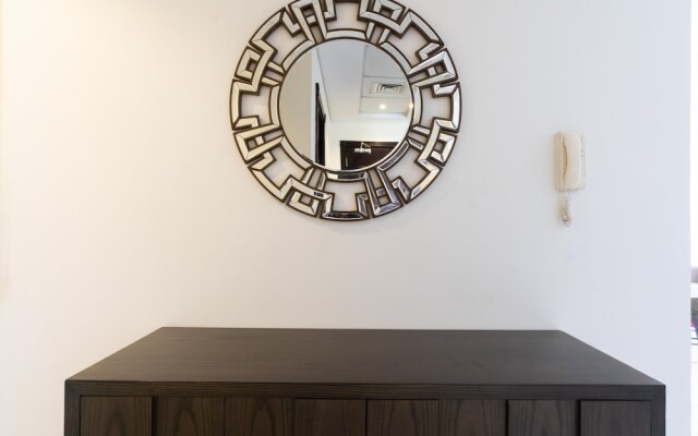 Lux BnB 1BD Discovery Gardens