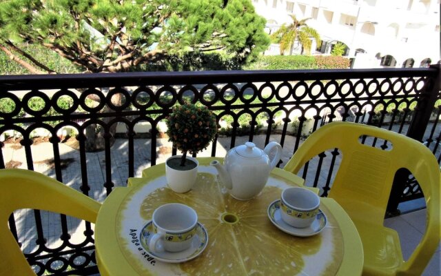 Albufeira Central Apartment 2 Rooms, Wifi, Pool