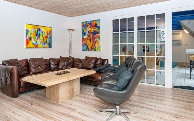 12 Person Holiday Home in Ulfborg
