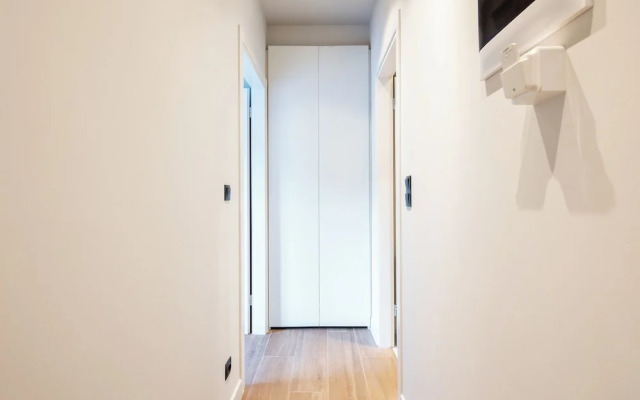 Nova 1-Bedroom Apartment in Athens