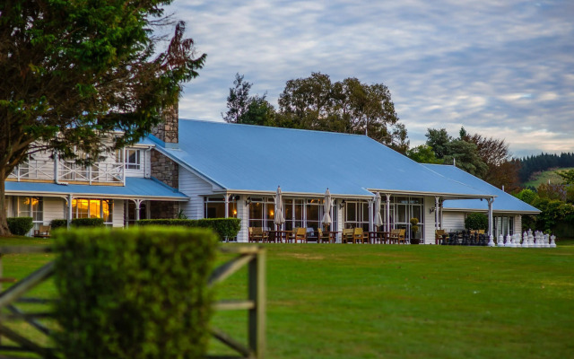 VR Rotorua Lake Resort