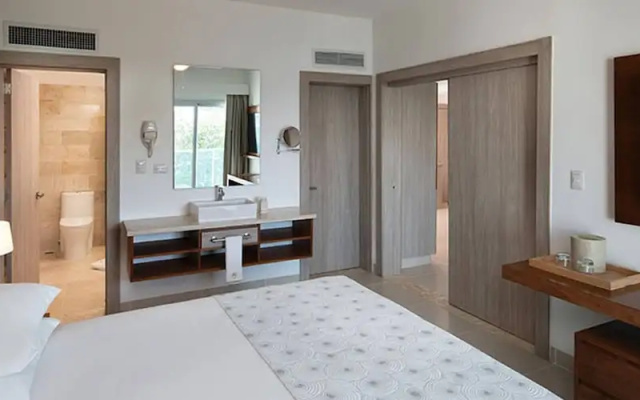 Imperial Suite 2 Bedroom Ocean View With Kitchen
