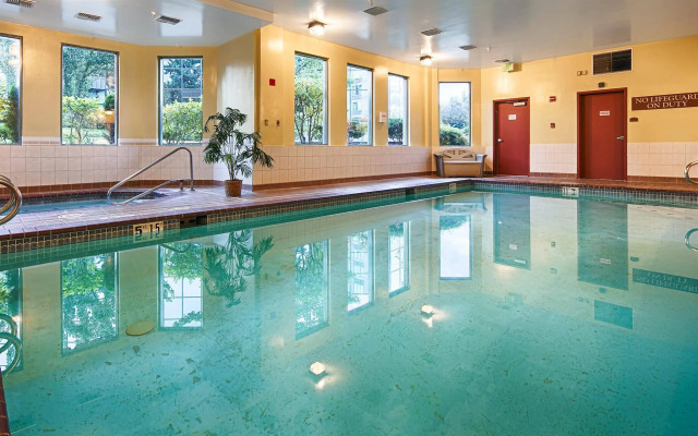 Holiday Inn Express Federal Way Seattle South by IHG