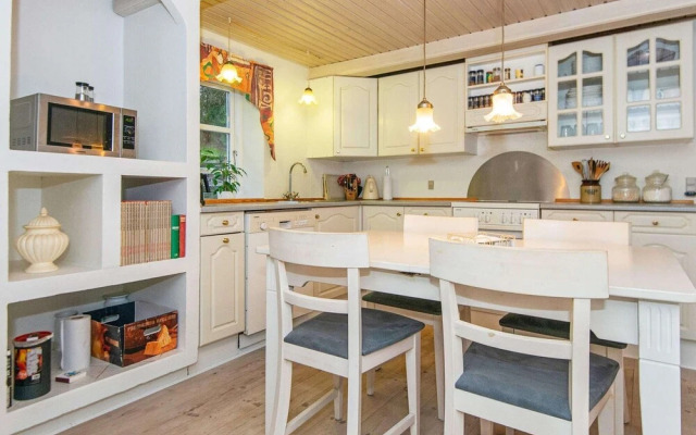 6 Person Holiday Home in Grenaa