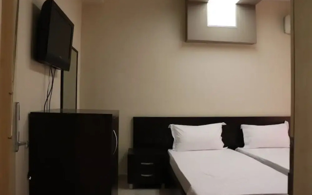 Danis Hotel