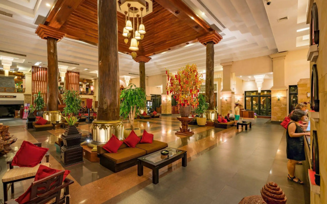 Angkor Miracle Reflection Club
