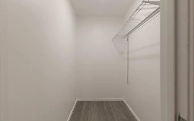 New 2bed1bath near SFO/train (#C)