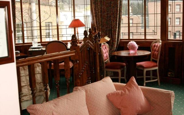 London Elizabeth Hotel