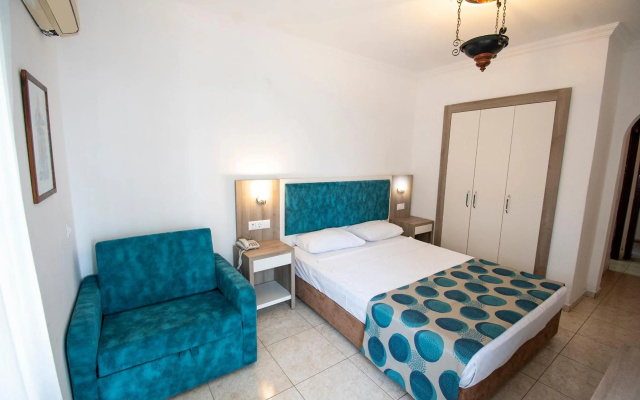 Sami Beach Hotel.