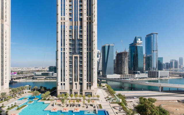 SuperHost - Waterfront Luxe Apartment With Great Canal Views