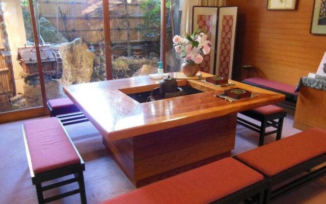 Hayakawa Economy Inn
