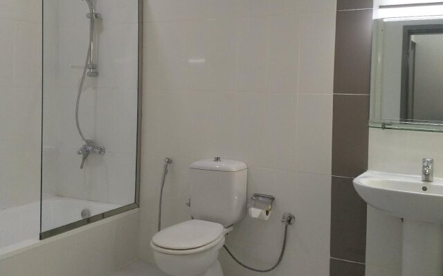 Sovereign Hotel - Marriage Certificate Required