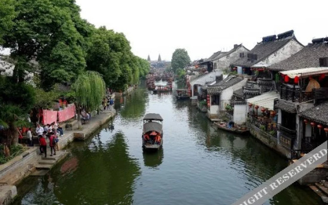 Zhaoyang Inn