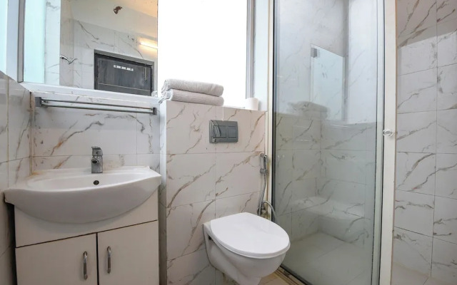 FabHotel Harnoor House - Gold Souk Mall