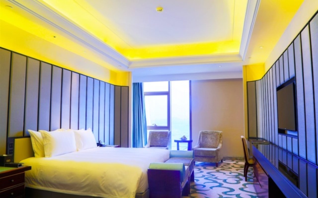Royal Seaside Resort Hotel – Guest Rooms – Xiamen