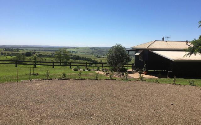 Hillview Cottages