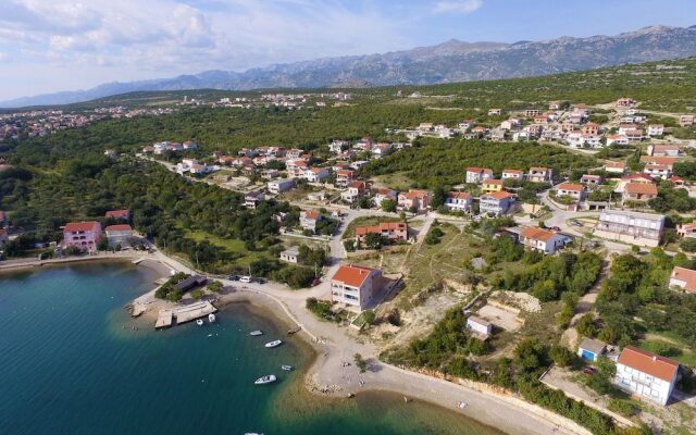 Dajana-with Pool and sea View
