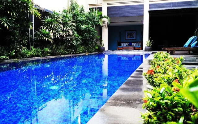 Alam Warna Villas & Apartment
