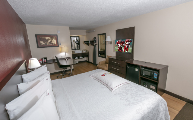 Red Roof Inn PLUS+ Boston - Framingham