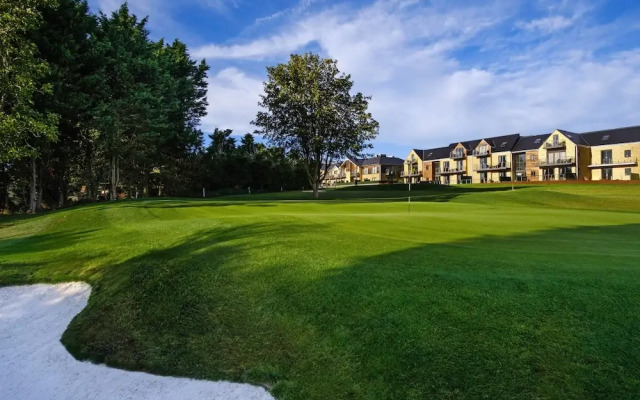 Cotswold Club Apartment Beech 4