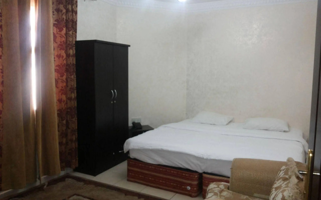Gulf Hotel Apartment