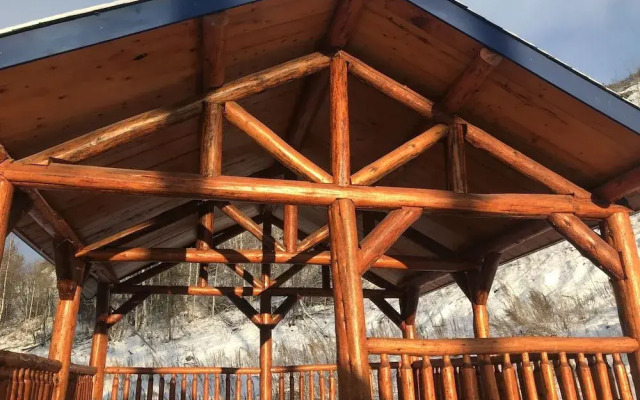 Stikine Valley Inn