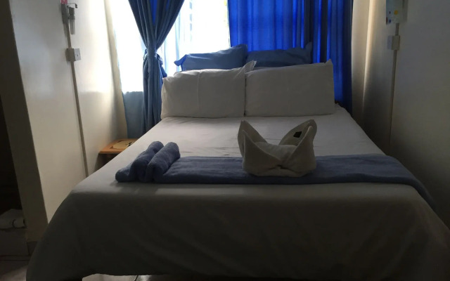 Liya Guest Lodge