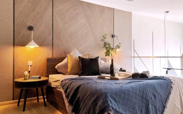 Modern Industrial Duplex Loft- Ekocheras-MRT 3pax