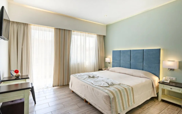 Princess Irini Sea Front ApartHotel