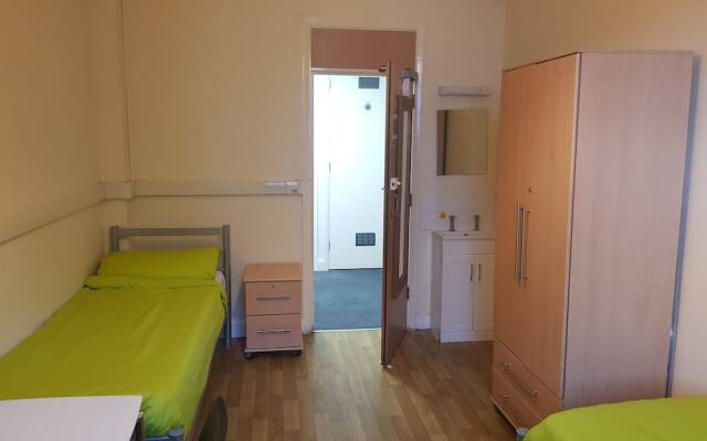 Bowden Court - Hostel