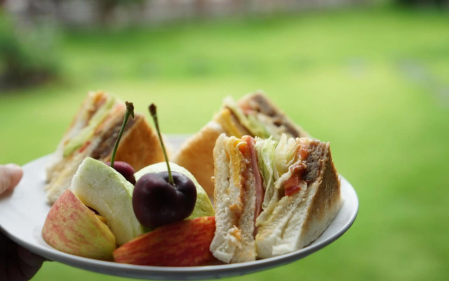 Sakura Love River Bed and Breakfast