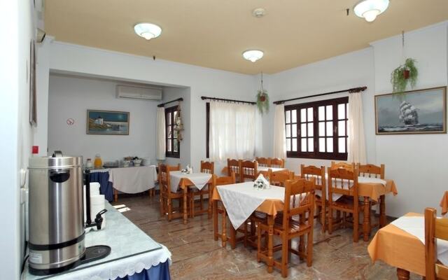 Hotel Nostos