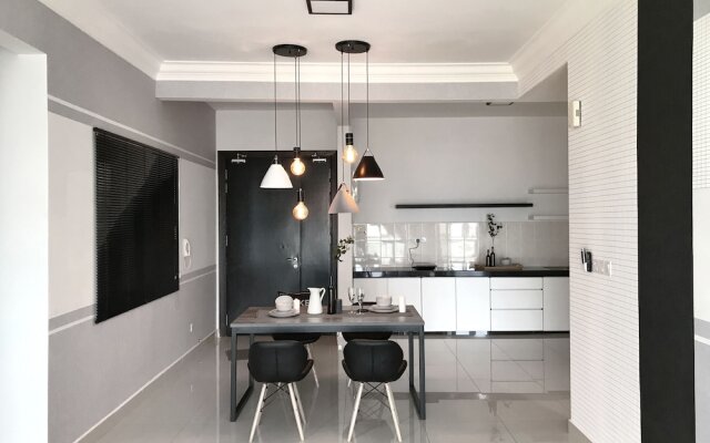 Boulevard Service Apartment KL by Airhost