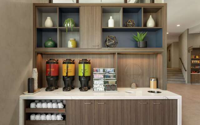 Home2 Suites By Hilton Minneapolis University Area