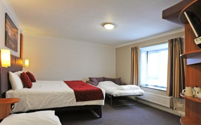 Wheatsheaf Hotel By Greene King Inns