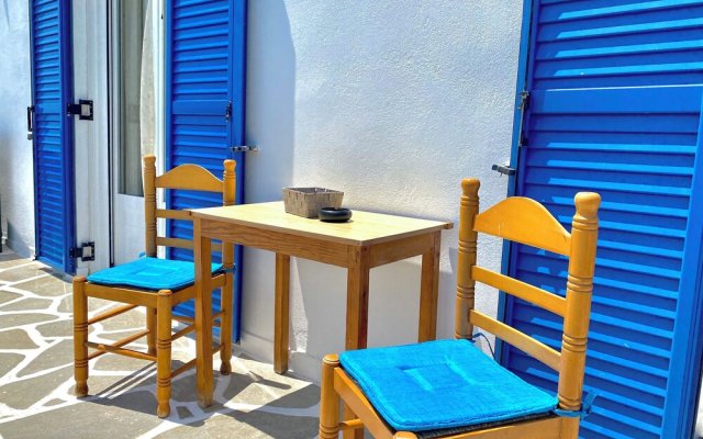 Amazing Blue Marsis Apartment in Paros