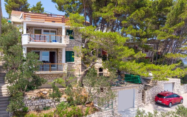 Stunning Home in Prigradica With Wifi and 4 Bedrooms