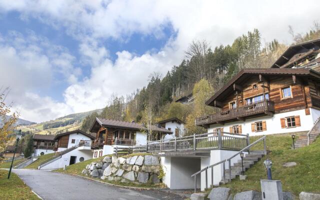 Restful Chalet in Wald-Königsleiten near Ski Bus