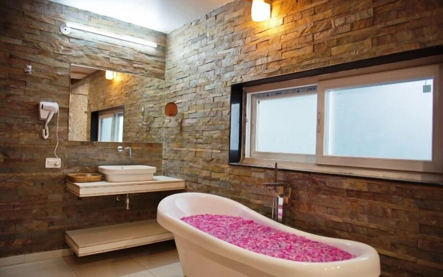 Wild Rose Resort and Spa