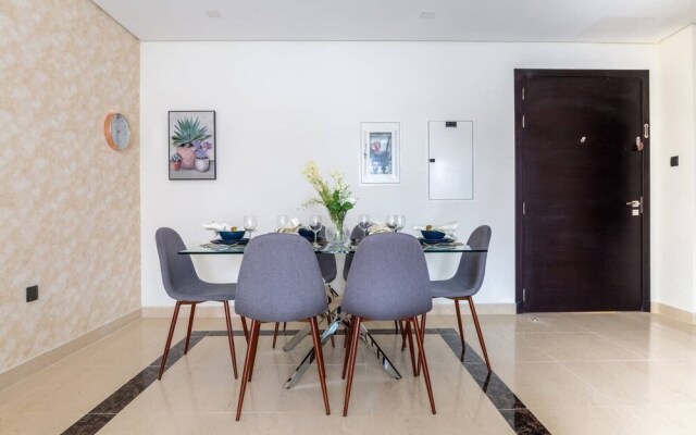 Sleek & Sophisticated 2BR With Study Within Downtown Dubai!