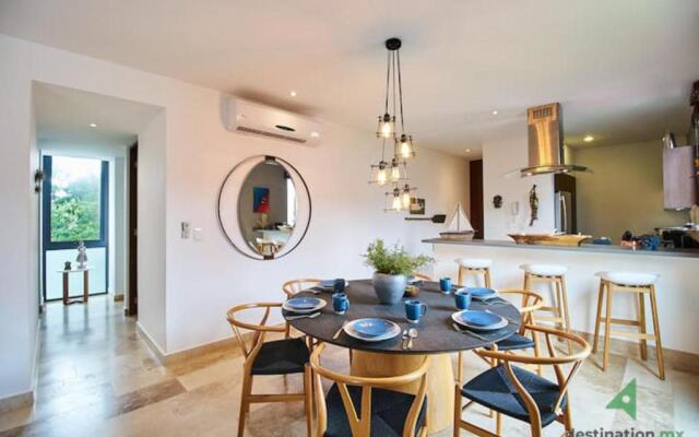 2 Bedrooms Apartment with Private Terrace
