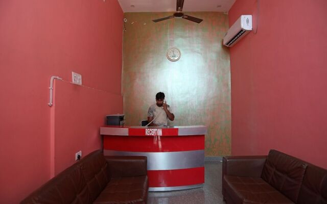 Oyo 17291 Shree Ram Palace