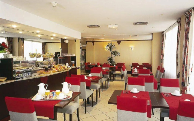 Mercure Saint Raphael Centre Plage