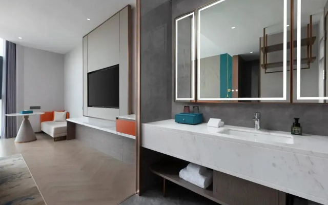 Days Hotel by Wyndham Jingzhou Jinlong