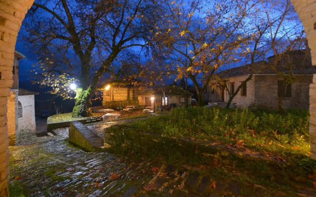 Nikolas Guesthouse