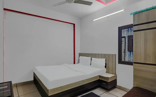 Oyo Flagship 80620 Hotel The Gagan