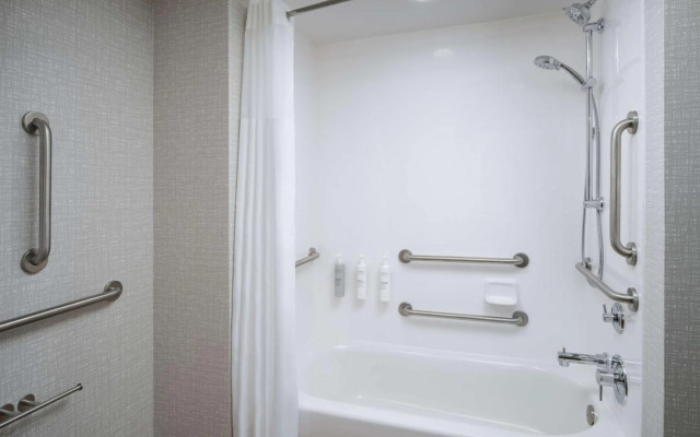 Hampton Inn Towson Downtown